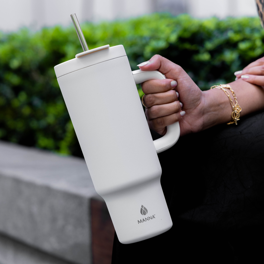 40-oz-leisure-tumbler-i8 Core_Home_Manna_Lifestyle_AUG_13-38.png